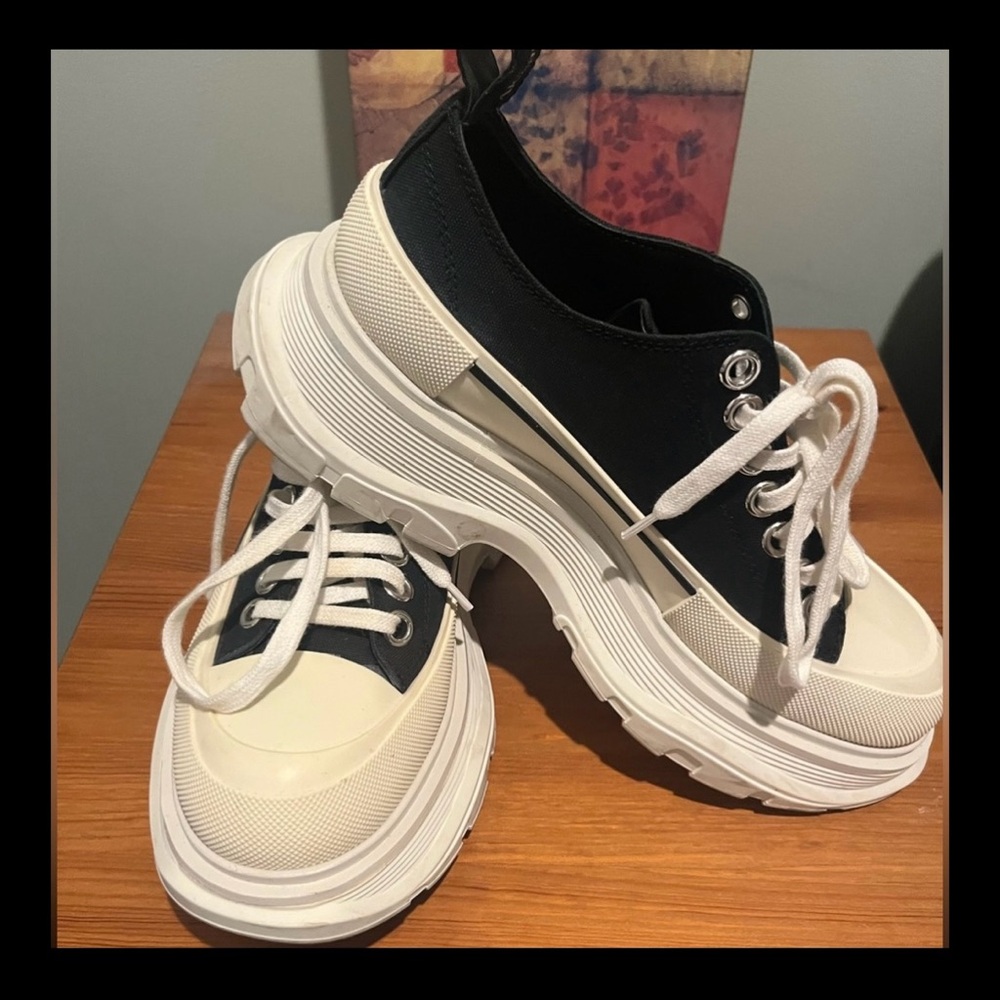 Alexander McQueen Black and White Modern Athletic Shoes